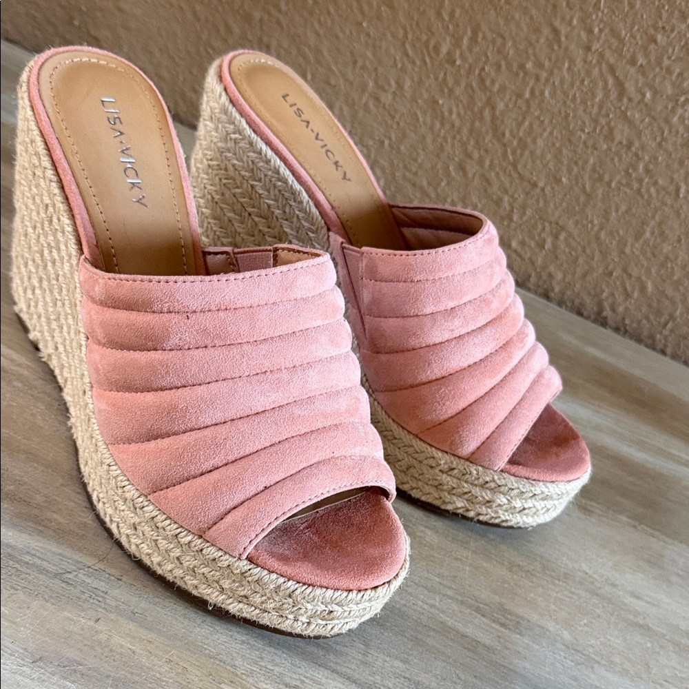 Lisa • Vicky Pink espadrille wedges . NEW Unworn